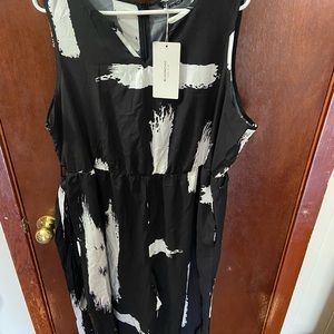 Bloomchic new with Tags black and white jumpsuit. Size 18/20